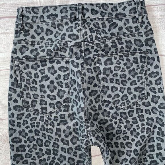 H&M divided women 4 cheetah print jeans gray/black - Picture 6 of 10